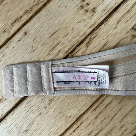 LASENZA STRAPLESS BRAS - Picture 7 of 9